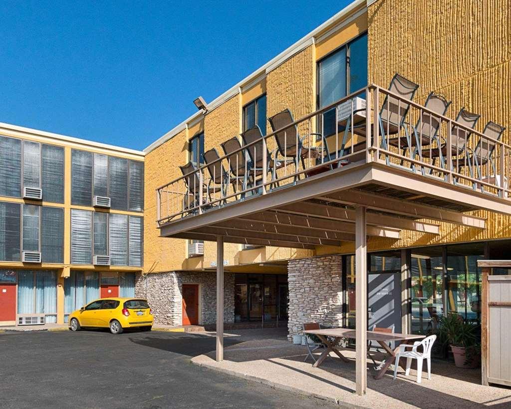 Econo Lodge San Angelo Buitenkant foto