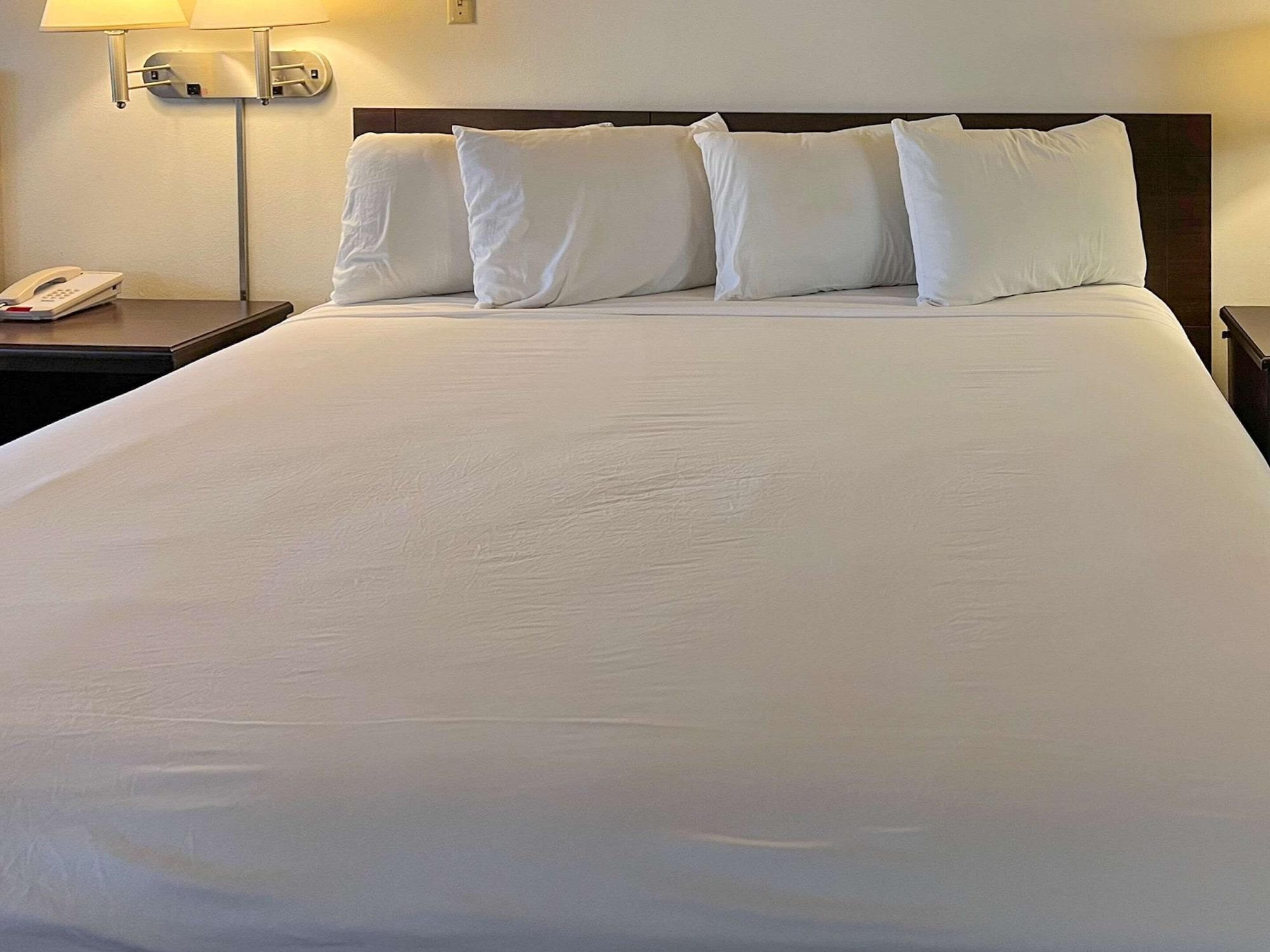 Econo Lodge San Angelo Buitenkant foto